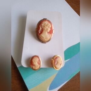 Vintage Cameo Jewelry Set Stud Earrings and Brooch